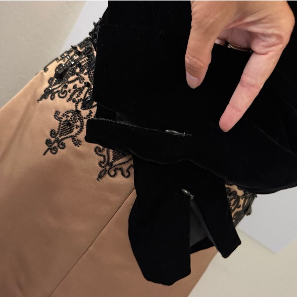 Oscar de la Renta Vintage 90s Formal Dress Champagne Gold Black Lace Long Sleeve - Picture 10 of 16